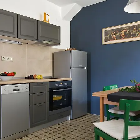 Dubica Apartment